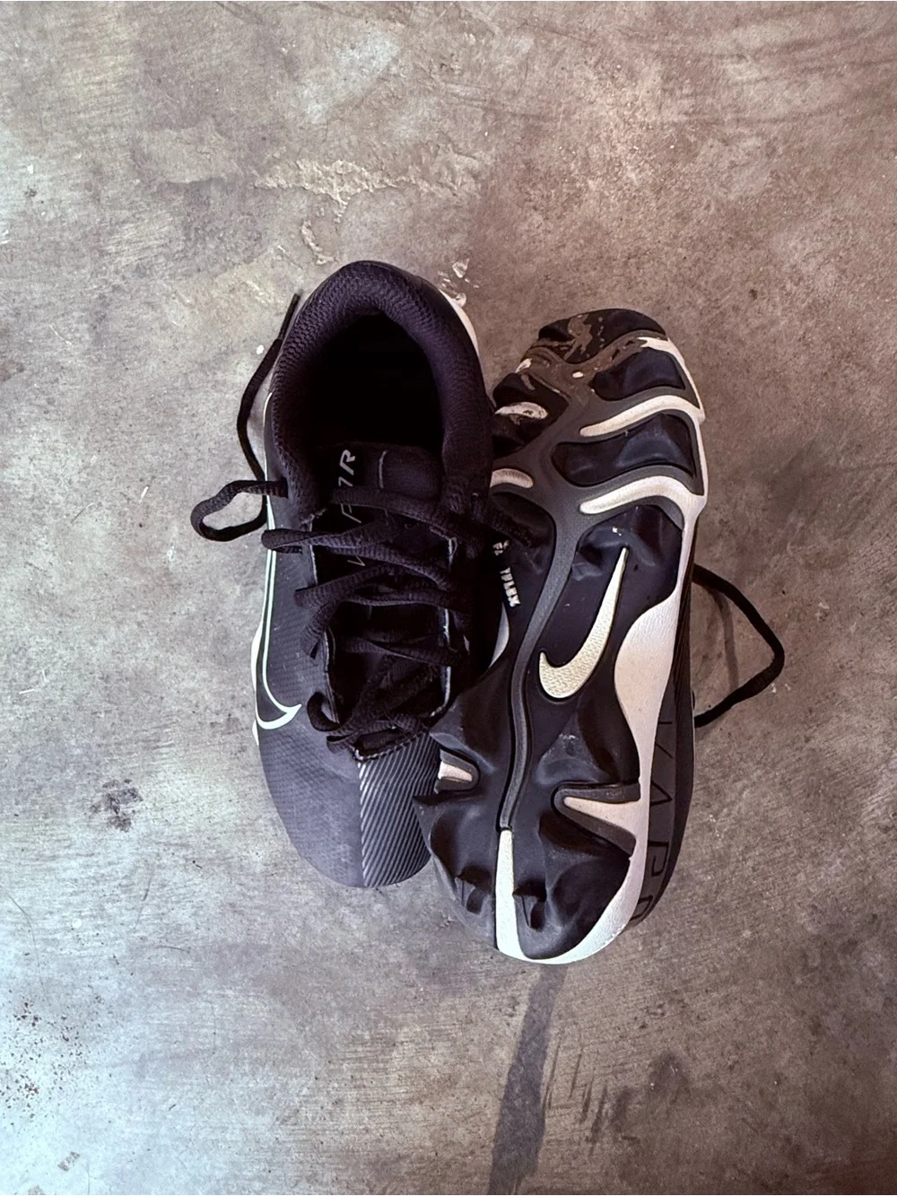Nike Kids Black White Turf Cleats with Silver Swoosh